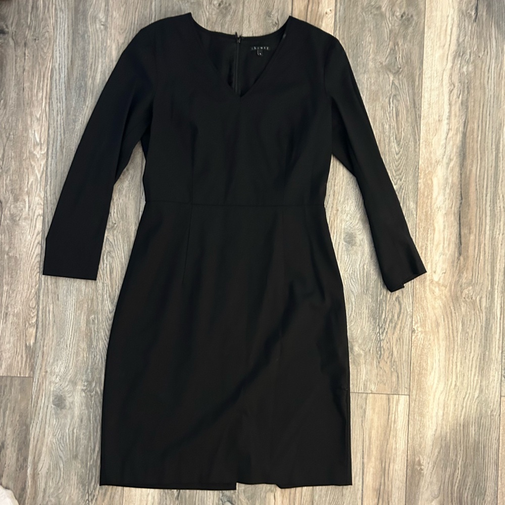 Theory kasia Taylor wool black knee length 3/4 sleeves dress size 8